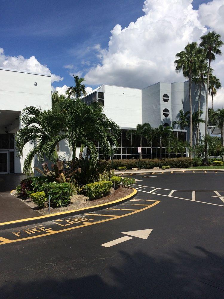 Sawgrass Grand Hotel And Suites Sports Complex Sunrise Ngoại thất bức ảnh