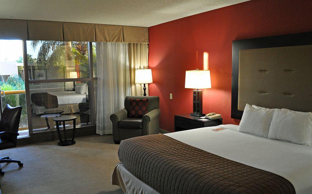 Sawgrass Grand Hotel And Suites Sports Complex Sunrise Ngoại thất bức ảnh
