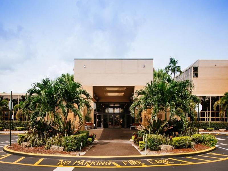 Sawgrass Grand Hotel And Suites Sports Complex Sunrise Ngoại thất bức ảnh