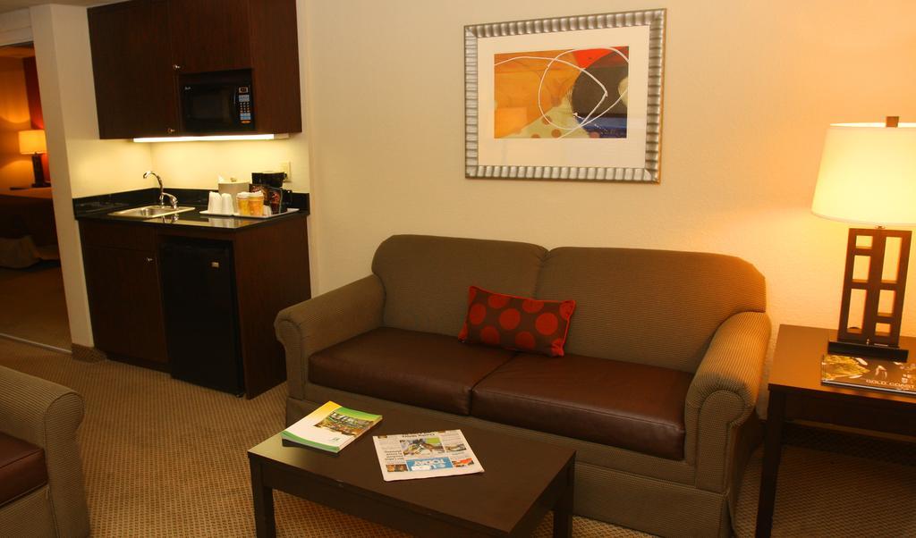 Sawgrass Grand Hotel And Suites Sports Complex Sunrise Phòng bức ảnh